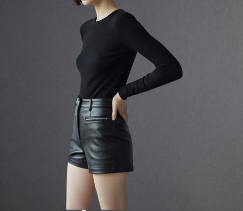 Women's Real Sheep Leather Shorts – Handmade High-Quality Genuine Leather with 2 Front Pockets, Stylish Party & Casual Wear Hot Pants