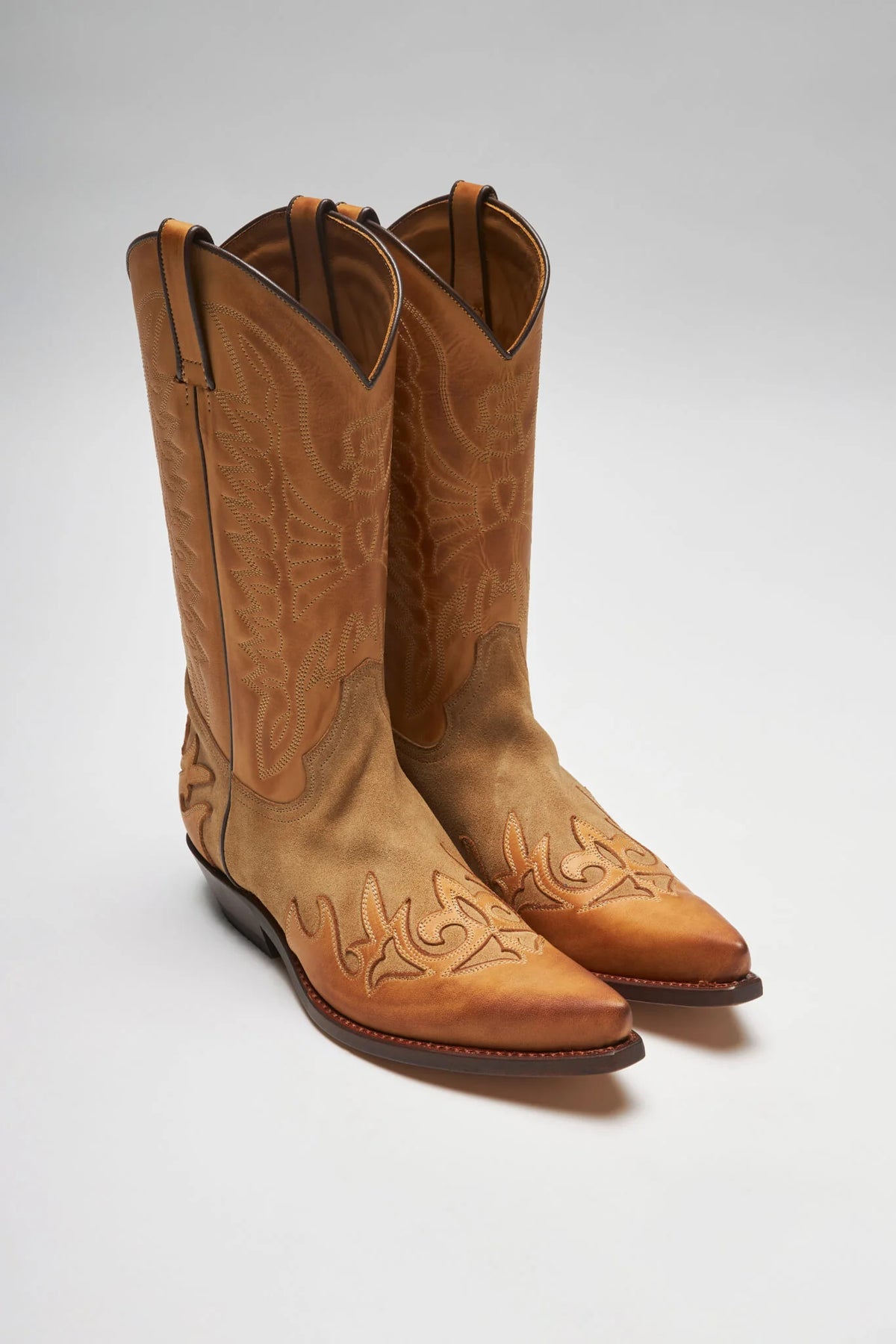 Men's Classic Tan Leather Cowboy Boots  Premium Western Boots