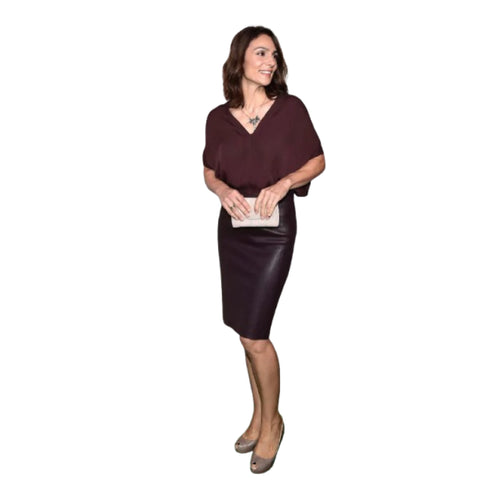 High-Waisted Burgundy Leather Pencil Skirt – Knee/Midi Length, Elegant & Figure-Flattering